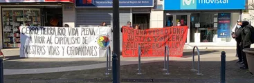 "No + Zonas de Sacrificio": Protestan en las afueras de la Seremi de Medio Ambiente en Concepción