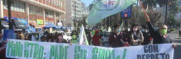 Trabajadoras y trabajadores de la salud interpelaron en las calles de Valparaíso al ministro de Salud