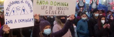 Marcha contra la aprobación del proyecto minero y portuario de Dominga recorrió Valparaíso