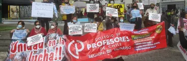 Profesoras/es jubiladas/os se manifestaron en Valparaíso por el pago de la Deuda Histórica