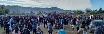 "¡Agua para los pueblos!": Masiva movilización en defensa del río Biobío recorrió Santa Bárbara y Quilaco