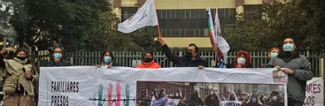 Proyecto de Indulto General: Familiares de las y los presos políticos del Estallido se manifestaron en el Congreso tras nueva dilatación en su votación