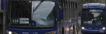 Choferes de empresa Subus del Transantiago en huelga protestaron contra cambios en las condiciones laborales impulsadas por la concesionaria