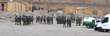Delegada provincial Daniela Vecchiola y Carabineros intentaron desalojar toma Nueva Esperanza en Tocopilla