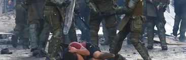 Sancionan a juez que criticó a sus colegas por casos de violaciones a los DDHH durante el Estallido