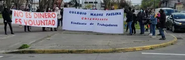 “Nos mantendremos firmes”: Docentes del Colegio Madre Paulina de Chiguayante continuarán huelga exigiendo soluciones a su empleador