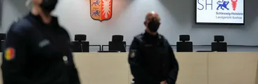Exsecretaria de campo de concentración nazi enfrenta juicio a sus 96 años
