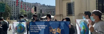 Organizaciones sociales exigen al gobierno regularizar a cientos de niñas, niños y adolescentes inmigrantes