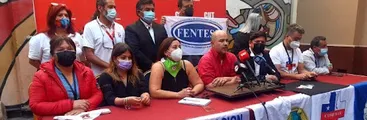 “Vamos a recuperar lo que nos quitó el gobierno de Piñera": Sector público comienza movilización ascendente por reajuste 2022