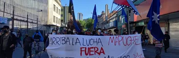Marcha en repudio al asesinato del joven mapuche Yordan Llempi recorrió Concepción