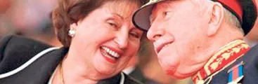 No hay mal que dure 100 años: Fallece Lucía Hiriart, viuda del dictador Pinochet
