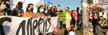 Marcha contra intervenciones en el Santuario de la Naturaleza de Hualpén se desarrolló en Concepción