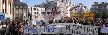 Transnacionales petroleras amenazan ecosistemas con proyectos de exploración marítima en Argentina