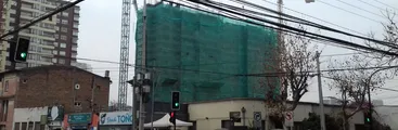 Inmobiliaria Manantial Ltda. habría efectuado demolición y construcción de 1era y 2da etapa de condominios en San Miguel sin Resolución de Calificación Ambiental favorable