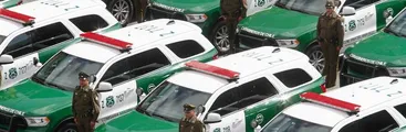 Autos de alta gama Dodge de Carabineros comprados en Gobierno de Piñera llegaron al fin de licitaciones: tendrían excesivo costo