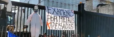 VIDEO| Trabajadores subcontratados que protestan en Bocamina II: "Somos la clase obrera que hemos trabajado todo este tiempo expuestos a agentes contaminantes"