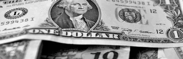 Dólar vuelve a superar los los $900 ante escenario de inflación mundial e incertidumbre tras triunfo del Rechazo