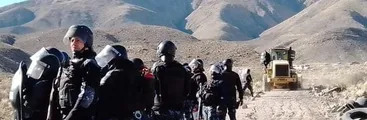 Policía argentina instaló casetas de vigilancia frente a campamento de comunidades que se oponen a proyecto megaminero MARA