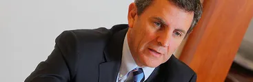 Otra más de Gonzalo de la Carrera: Diputado de ultraderecha y de los principales activistas del Rechazo insultó a diputada y golpeó a vicepresidente de la Cámara