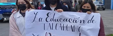 La educación pública se cae a pedazos: Comunidades educativas de Talcahuano protestan contra el abandono del alcalde Henry Campos con escuelas y liceos de la comuna