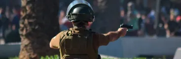 Utilizando la muerte del carabinero Carlos Retamal la UDI pretende eliminar proporcionalidad en el uso de las armas en las policías y FFAA