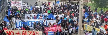 Pagar arriendo o comer: Pobladoras/es de Lo Hermida protestan contra alzas en la canasta básica y vivienda
