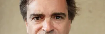 Senadores habrían gastado más de $250 millones en arriendo y equipamiento de oficinas: Cruz-Coke lidera la lista con inmueble ocupado por ex socio 