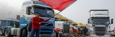 Camioneros vuelven a cortar el libre tránsito en rutas 5 Sur y 5 Norte pese a querellas del Gobierno