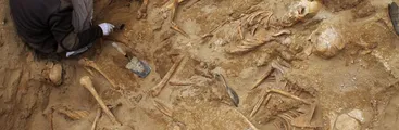 Exhumados los restos del carnicero de Sevilla