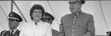 Aplazan lectura de testamento de Lucía Hiriart: audiencia es clave para la devolución de bienes públicos en manos de la Familia Pinochet