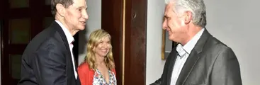Presidente Díaz-Canel recibió a senador estadounidense que presentó moción para poner fin a bloqueo contra pueblo cubano
