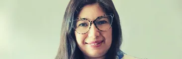 Consejera presentó licencia médica en escuela pública donde trabaja pero habría estado sesionando en el Gobierno Regional del Biobío