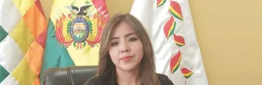 Viceministra de comunicaciones boliviana: "Estamos cambiando la vía y las normas en la economía de Bolivia"