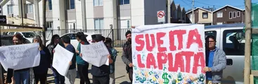 Liceo Mariano Latorre de Curanilahue en paro por falta de funcionarios: Estudiantes con necesidades educativas permanentes no han podido asistir a clases por déficit de diferenciales