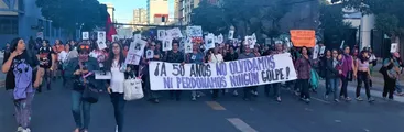 Galería de imágenes: Multitudinaria marcha de mujeres repletó el centro de Concepción este 8M