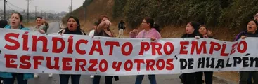 Mujeres cesantes del Biobío exigen mesa de trabajo al Gobierno ante falta de empleo en la región