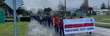 Masiva movilización al interior de Refinería Bio Bío en respaldo a dirigentes en huelga de hambre hace 7 días