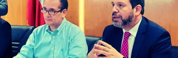 Corporación presidida por gobernador del Biobío adjudicó licitación a empresa donde trabaja su hermana