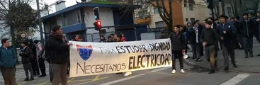 Herido de muerte por el neoliberalismo: Liceo Enrique Molina cumple 200 años