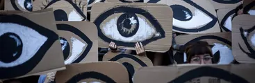 "Ojos, Memoria de un estallido": Libro reúne relatos de sobrevivientes de trauma ocular