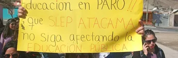 Más de 50 días en paro: Docentes y asistentes de la educación en Atacama acusan incumplimiento de reparaciones mínimas comprometidas por el Mineduc 