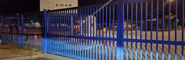 Le cayó encima un portón de más de 300 kg: Condenan a ENAP por daño moral debido a grave accidente laboral 