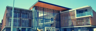 Municipalidad de Curanilahue denuncia a funcionarias del DEM que habrían transferido dineros públicos a sus familiares