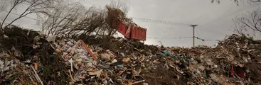 Mano dura contra las 'Mafias de la Basura': Municipios exigen responsabilidad por sus desechos a constructoras o que digan adiós a los permisos de edificación