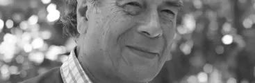 Poeta Sergio Neira lanza en Tomé y Concepción re-edición de libro sobre la dictadura a 50 años del Golpe de Estado.