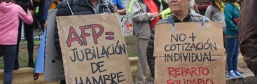 La democracia, una práctica política venida a menos
