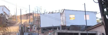Incendios en Viña del Mar: Minvu responde con más burocracia ante propuesta de reconstrucción levantada por vecinos de Lomas Latorre