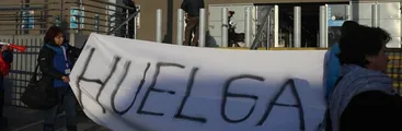 Walmart Chile ofertando por debajo de condiciones actuales: Trabajadores tildan de "miserias" las propuestas de la multinacional a dos días de huelga 
