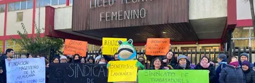"Pese a lineamiento católico cristiano": Sindicato de Liceo Técnico Femenino de Concepción acusa intransigencia de fundación sostenedora a tres días de huelga