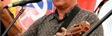 Se presentará en Coronel el libro “Canto vivo, canto rebelde en dictadura” de Carlos Pinto